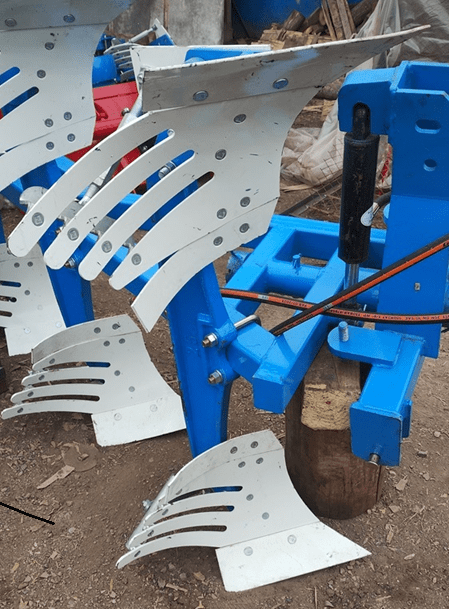 Arado Triple Reversible Hidraulico